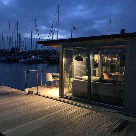 Houseboat De Amstel Hotel Monnickendam Luaran gambar