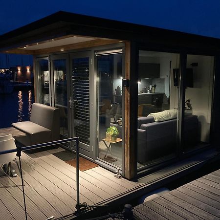 Houseboat De Amstel Hotel Monnickendam Luaran gambar